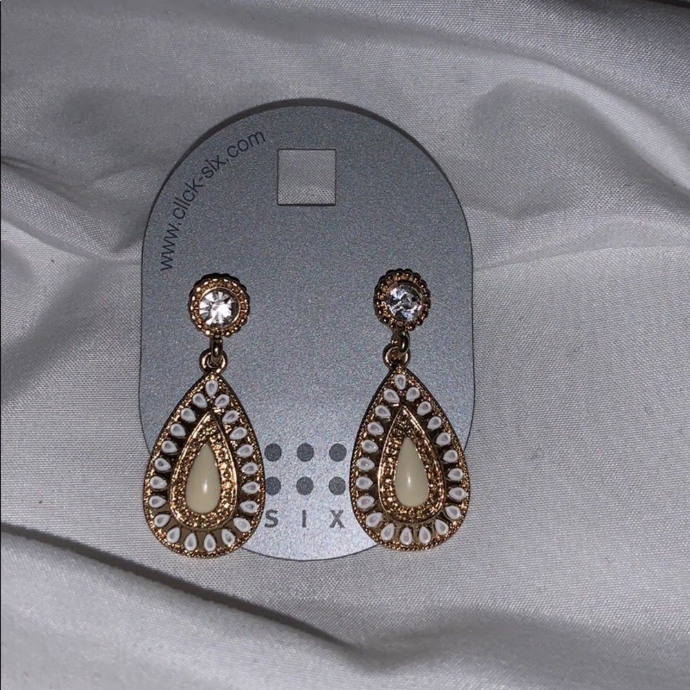 White-Gold earrings